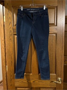 Old Navy Super Skinny Dark Wash Jeans Mid -Rise Jeans Size 8 petite